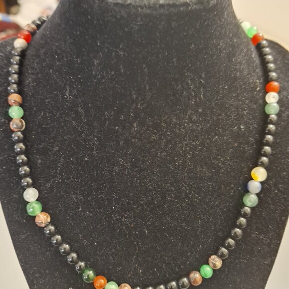 NECKLACE - Picture 3 of 3